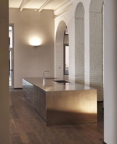 Joelle Uzyel on Instagram: “Solid... brass... please💁🏼‍♀️” Kitchen Projects Design, Industrial Style Kitchen, Corporate Office Decor, 카페 인테리어 디자인, Brick Walls, Design Apartment, White Brick, Interior Modern, Design Del Prodotto