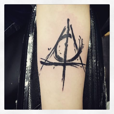 Harry Potter Deathly Hallows Tattoo, Hallows Tattoo, Harry Potter Deathly Hallows, For My Love, Snake Tattoo, Deathly Hallows, Deathly Hallows Tattoo, Tattoos And Piercings, I Tattoo