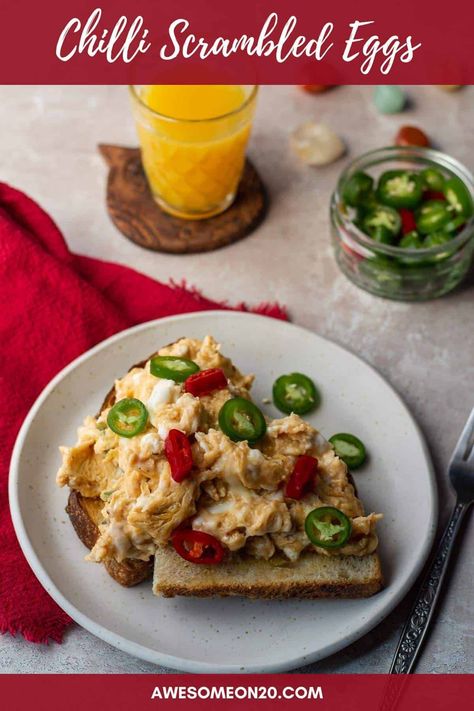 Bring some fire energy and big flavor to your morning with these easy Chilli Scrambled Eggs. This delicious simple breakfast is ready in about 10 minutes, so start your day off with something awesome. #scrambledeggs #breakfastrecipe #eggrecipe Bacon Egg Salad, Easy Chilli, Fire Energy, Egg And Cheese Sandwich, Simple Breakfast, Best Bacon, Incredible Edibles, Meatless Meals, Perfect Breakfast