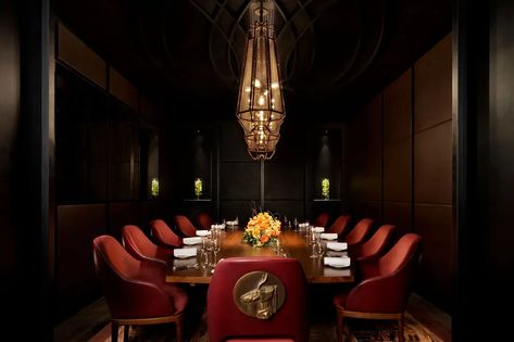 Dinner by Heston Blumenthal | Michelin Star Cuisine | Atlantis The Royal Fine Dining Interior Design, Fine Dining Interior, Private Dining Room Restaurant, Dining Interior Design, Roasted Pineapple, Dining Room Restaurant, Heston Blumenthal, Dining Interior, Michelin Star Restaurant