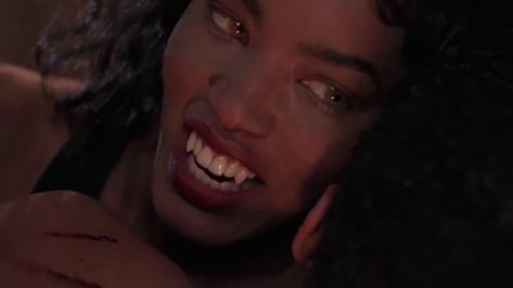 Angela Bassett in Vampire In Brooklyn (1995) Vampire In Brooklyn, Black Vampire, Vampire Stories, Angela Bassett, Killer Queen, Weird Dreams, Creature Feature, Buffy The Vampire, Vampire Slayer