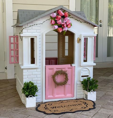 Pink Playhouse Makeover, Step2 Playhouse Makeover, Little Tikes Playhouse Makeover, Kids Playhouse Makeover, Playhouse Remodel, Pink Playhouse, Toy Makeover, Cozy Coupe Makeover, Playhouse Diy