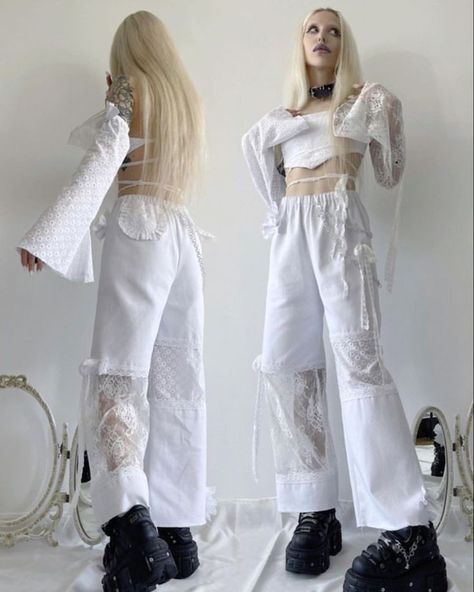 White Goth Dress, Angelcore Fashion, White Goth Outfit, Goth Outfits Aesthetic, Creepy Cute Fashion, Punk Street Style, White Goth, Goth Outfit, Outfit Layout