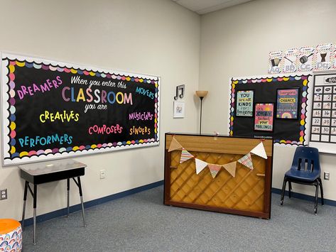 Music Bulletin Board #musicteacher Music Teacher Bulletin Boards, School Music Room, Music Room Bulletin Boards, Music Bulletin Board, Choir Room, Music Classroom Decor, Teacher Bulletin Boards, High School Music, Future Music