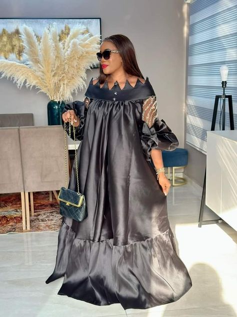 Mummy Style Outfits, Blouse Pictures, Boubou Styles For Women, Abaya Designs Latest, Simple Dress Casual, Classy Short Dresses, Kente Styles, Ankara Gown Styles, African Fashion Ankara