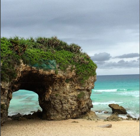 Sunayama Beach - Miyako Island (Okinawa, Japan) 🇯🇵 Okinawa Japan, Okinawa, Arch, Google Search, Japan, Water