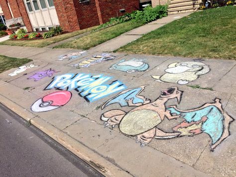 Pokemon Chalk Art #PokemonGo #art @jjprintingusa Mario Sidewalk Chalk Art, Pokemon Chalk Art, Anime Chalk Art, Pokémon Graffiti, Sidewalk Chalk Animals, Pokemon Party, Sidewalk Chalk, Chalk Drawings, Chalk Art