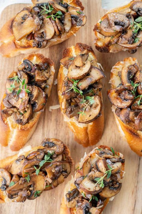 Mushroom Bruschetta - Everyday Delicious Bruschetta Recipe Balsamic, Mushroom Bruschetta Recipe, Bruchetta Appetizers, Mushroom Bruschetta, Puff Pastry Recipes Savory, Bruschetta Appetizer, Smoked Salmon Appetizer, Starter Dishes, Mushroom Tart