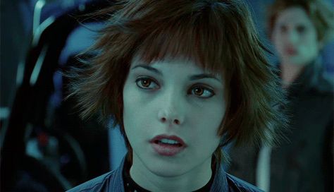 alice cullen in twilight being emo Alice Cullen Icons, Ashley Greene Twilight, Twilight Gif, Emo Gif, Alice Twilight, Paul Lahote, Twilight Dr, Alice And Jasper, Rosalie Hale