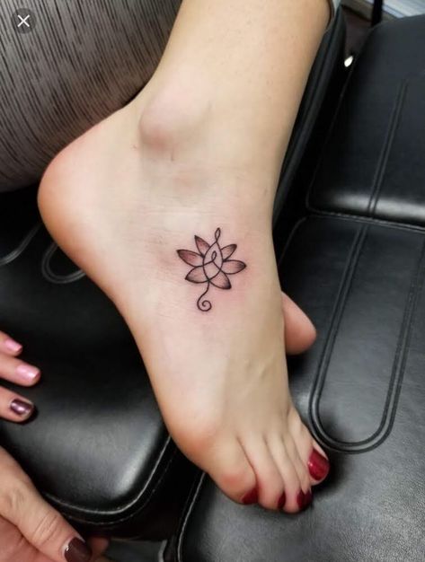 Mother Daughter Celtic Knot, Celtic Mother Tattoos, Celtic Motherhood Tattoo, Mutterschaft Tattoos, Motherhood Tattoos, Mom Daughter Tattoos, Celtic Knot Tattoo, Irish Tattoos, Knot Tattoo