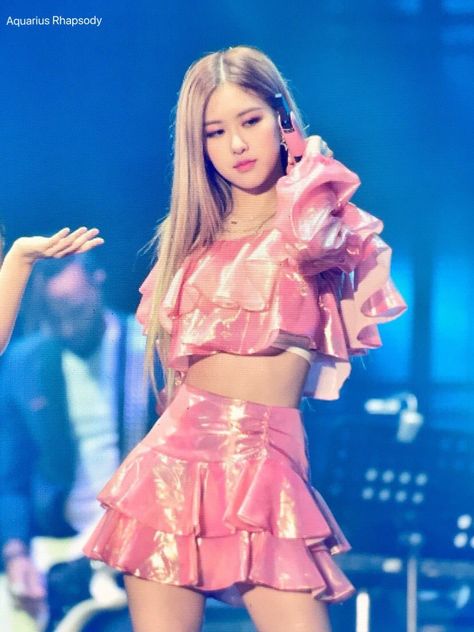 Blackpink Outfits, Look Rose, Hyun A, Lisa Rosé, Stunning Outfits, Rosé Blackpink, 인물 사진, Kim Jisoo, Blackpink Photos