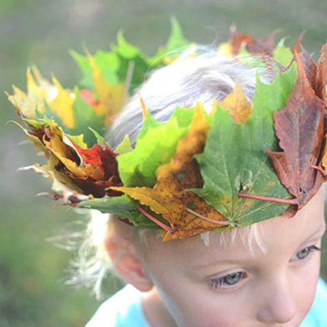 Make a crown of autumn leaves | Craft Gawker | Bloglovin’ Waldorf Autumn Crafts, Fall Crown, Leaves Crown, Høstaktiviteter For Barn, Sycamore Seed, Leaves Craft, Make A Crown, Autumn Leaves Craft, Leaf Crown