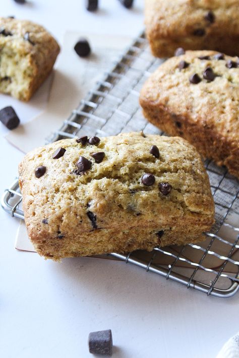 Chocolate Chip Mini Loaves Mini Chocolate Chip Loaf, Mini Loaf Bread Recipes Christmas Gifts, Mini Loaves Of Bread For Gifts, Mini Loaf Pan Recipes Dessert, Mini Bread Loaves Recipes, Chocolate Chip Mini Loaves, Mini Loaf Pan Recipes, Sweet Bread Loaf Recipe, Mini Loafs