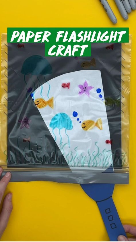 Flashlight Craft, Toddler Arts And Crafts, Baby Learning Activities, Preschool Art Activities, Kindergarten Crafts, Diy Crafts For Kids Easy, Creative Activities For Kids, Crafts Paper, Kids Learning Activities