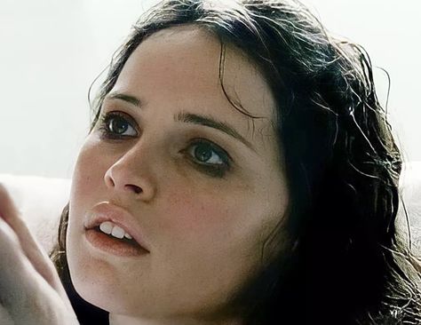 Felicity Jones, Like Crazy, Maze Runner, Blur, Gif, Moon, Photography