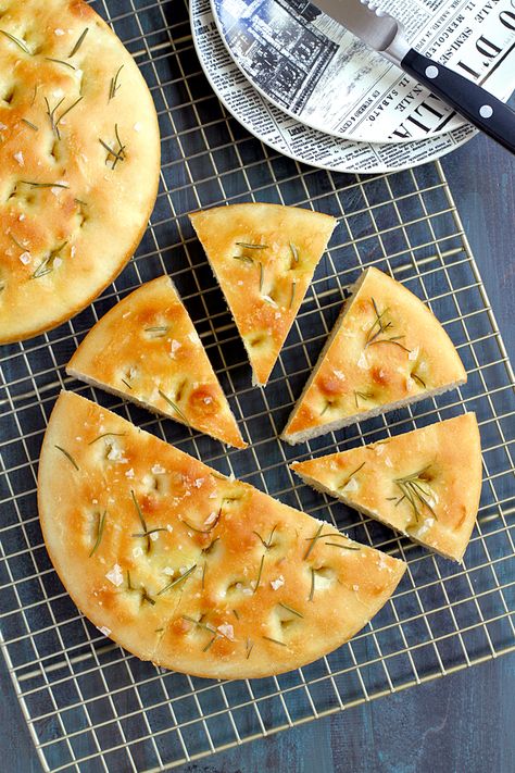 Round Focaccia Bread, Rosemary Focaccia, Patty Cake, Baker Man, Sweet Butter, Two Of A Kind, Tortilla Recipe, Focaccia Bread, Delicious Bread