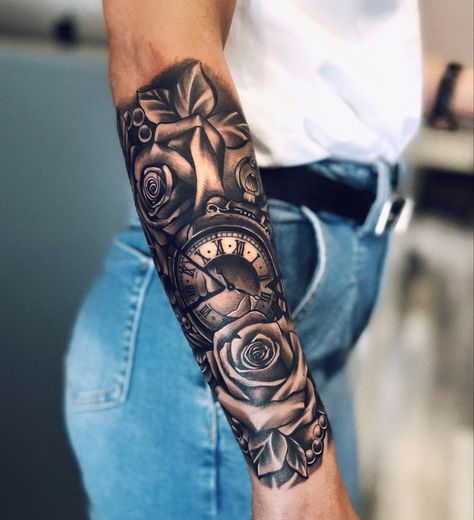 Woman Clock Tattoo, Clock Flowers Tattoo, Stop Watch Tattoo For Women, Clock Rose Tattoo Design, Cover Up Tattoo Frauen, Stop Watch Tattoo, Rose Clock Tattoo, Clock Rose Tattoo, Rose And Clock Tattoo