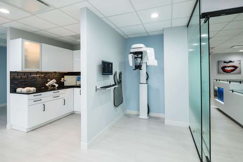 Cbct Dental Room, Cbct Dental, Dentist Office Design Interiors, Dental Design Interior, Logo Dental, Dentist Office Design, Doctors Office Decor, Medical Office Decor, Dental Office Design Interiors