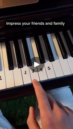 22M views · 2.1M reactions | This simple pattern sounds really epic #piano #pianolessons #pianotutorial #pianolove | Keys Tutorials | keystutorials · Original audio Piano Teaching Games, Popular Piano Sheet Music, Piano Tutorials Songs, Piano Songs For Beginners, Piano Teaching Resources, Piano Music Lessons, Easy Piano Songs, Music Piano, Piano Songs