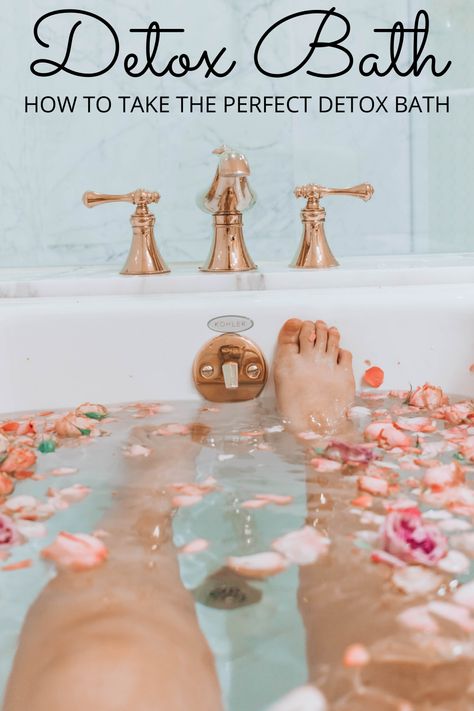 When we take a detox bath, we not only boost our health and well-being, but also strengthen our immune system and prevent disease. Coconut Oil Bath, Detox Bath Recipe, Bath Detox, Bath Melts, Bath Recipes, Detox Bath, Things To Do Alone, Protection Spells, Mineral Powder