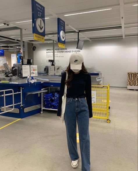 Ikea Outfit Aesthetic, Korean First Date Outfit, Ikea Shopping Outfit, Korean Baseball Cap Outfit, Ikea Outfit Ideas, Cap Outfit Korean, Korean Cap Outfit, Student Ootd, Ikea Outfit