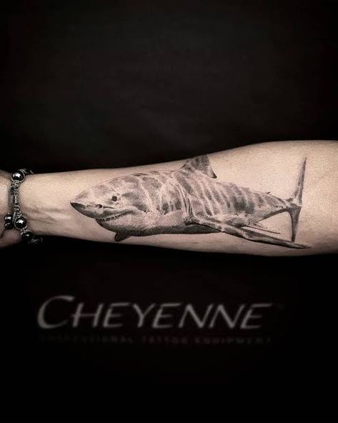 Costa Rica Tattoo, Big Shark, Shark Tattoo, Armband Tattoo, Tattoo Ideas Design, Angel Tattoo Men, All Tattoos, Tattoos For Men, Big Tattoo