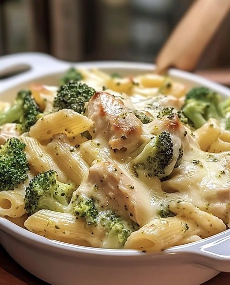 This Creamy Chicken and Broccoli Pasta Bake is a comforting, cheesy dish that’s perfect for family dinners or gatherings. With tender pasta, juicy chicken, and fresh broccoli coated in a rich, creamy sauce, it’s packed with flavor and easy to prepare. Topped with melted cheddar and Parmesan, this baked dish is a crowd-pleaser that everyone will love. Preparation Time: Prep Time: 15 minutes Cook Time: 30 minutes Total Time: 45 minutes Ingredients: 8 oz (about 2 cups) pasta (penne or rotini works Chicken Broccoli Pasta Slow Cooker, Creamy Broccoli And Chicken Penne, Creamy Broccoli Chicken Penne, One Pot Creamy Broccoli Pasta, Rotisserie Chicken Broccoli Pasta, Pasta Con Broccoli Pasta House, Chicken Broccoli Cheddar Pasta, Creamy Broccoli And Chicken Pasta Bake, Broccoli Cheddar Pasta Bake