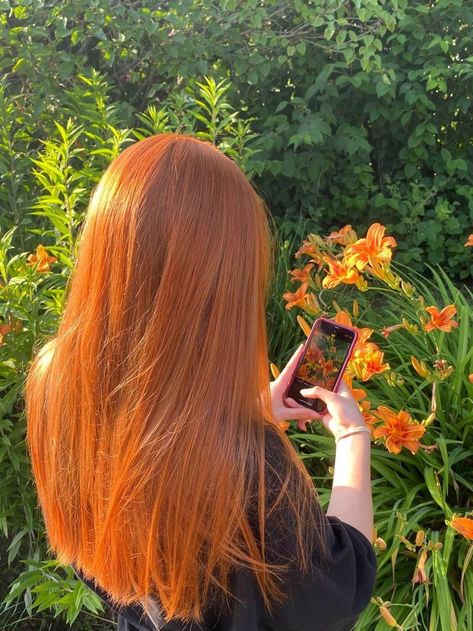 Paprika Hair Color, Ginger Hair Girl, Redhead Hairstyles, Pretty Red Hair, Cheveux Oranges, Ginger Hair Color, Trendy Hair Color, Trendy Hair, Auburn Hair