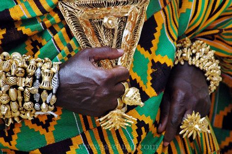 Africa | Ashanti gold beckons in the aftenooon light. Ghana, Accra, 2007 | © Jay Dunn Akan Architecture, Ashanti Aesthetic, Ghanaian Culture, Ghana Accra, Lds Missionary, African American Fashion, Black Royalty, African Royalty, Accra Ghana