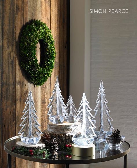 Make an entrance with our Vermont Evergreens. Welcome guests with a dash of holiday spirit the moment they walk through your door. #SimonPearce #Vermont #Evergreens #HolidayDecor Simon Pearce, Decanter Decor, Making Glass, Printed Napkins, Bulb Flowers, Dec 7, Centerpiece Bowl, Fall Family, Beeswax Candles