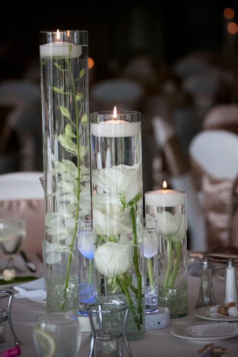 White Table Flowers Summer Centerpiece Ideas, Purple Table Settings, Christmas Window Boxes, Summer Centerpieces, Sunflowers And Daisies, Long Table Runner, Event Centerpiece, Easy Candles, Rose Gold Party