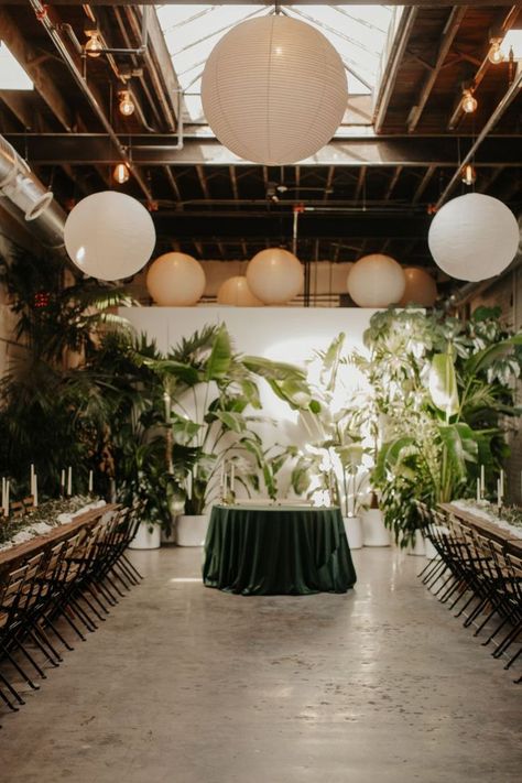 wedding day greenery Modern Industrial Wedding Decor Reception Ideas, Wedding Decor With Plants, Plants At A Wedding, Art Deco Garden Wedding, Industrial Space Wedding, Potted Plant Altar Wedding, Wedding Decor Plants, Modern Earthy Wedding, Plants As Wedding Decor