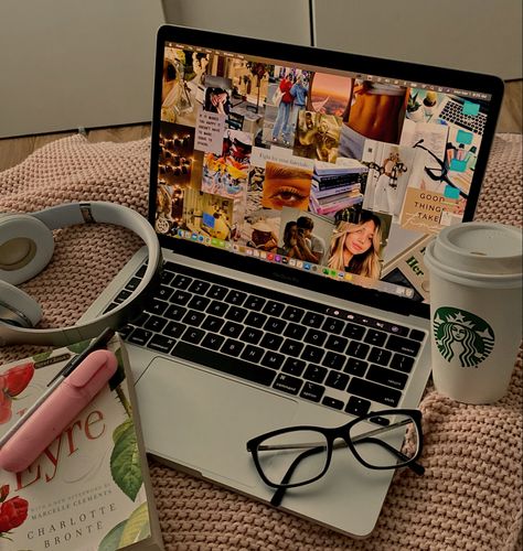 Scared Wallpaper, Macbook Aesthetic, Aesthetic Morning, Romanticizing School, Fotos Aesthetic, Digital Organization, Cozy Aesthetic, School Aesthetic, Baddie Makeup