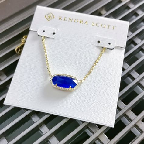 Kendra Scott Jewelry Bag Pouch Included Brand New On Kendra Scott Card A Dainty Stone And Delicate Metallic Chain Combine To Create The Elisa Gold Pendant Necklace In Cobalt Cat's Eye, Your New Favorite Wear-Anywhere Accessory. This Pendant Necklace Can Be Paired With Any Look, Providing That Extra Touch Of Timeless Style. Make The Elisa Gold Pendant Necklace A Staple In Your Wardrobe And You Will Not Be Disappointed. 0.63"L X 0.38"W Stationary Pendant, 15" Chain With 2" Extender Navy Blue Kendra Scott, Preppy Earrings, Kendra Scott Elisa Necklace, Elisa Gold Pendant Necklace, Elisa Necklace, Harlow Necklace, Kendra Scott Necklace Elisa, Cat Eye Colors, Kendra Scott Elisa