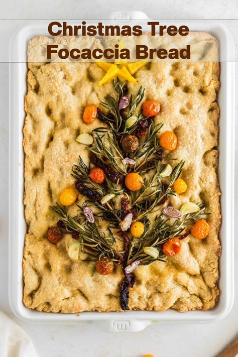 Foccacia Bread Art Christmas Tree, Christmas Tree Focaccia, Thanksgiving Foccia Bread, Christmas Foccacia Bread, Christmas Focaccia Bread, Decorated Focaccia, Quick Bread Rolls, Tear And Share Bread, Festive Snacks