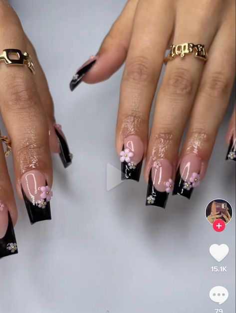 Medium Length Gel Nail Designs, Medium Acrylic Nails Y2k, Mid Short Nails Ideas, Medium Size Nails Acrylic Black, Pretty Acrylic Nails Medium Length, Medium Black Nail Designs, Pink And Black Nails Medium Length, Medium Length Natural Nails, Mid Square Acrylic Nails