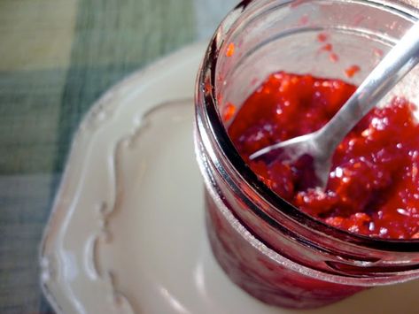 Low Sugar Raspberry Jam & Raspberry-Peach Jam Low Sugar Raspberry Jam, Raspberry Peach Jam, Raspberry Jelly Recipe, Jam Raspberry, Low Sugar Jam, Making Jam, Jam Making, Peach Raspberry, Canned Fruit