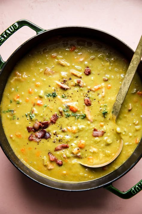 Split Pea Soup With Pancetta, Creamy Pea Soup, Pea Soup With Ham Bone, Split Pea Soup With Bacon, Green Split Pea Soup, Split Pea And Ham Soup, Split Pea Soup With Ham, Pea Soup With Ham, Soup With Ham