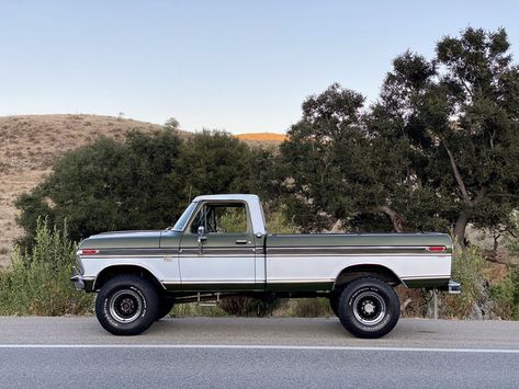 1976 Ford F-250 4×4 Highboy Ford Dentside, Dentside Ford, Baja Trucks, Truck Ford, Studebaker Trucks, Old Ford Trucks, Classic Ford Trucks, Old Pickup, Old Pickup Trucks