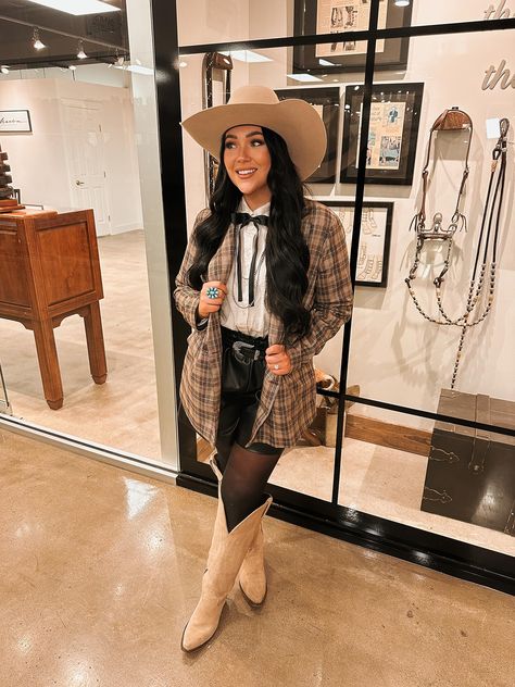 Check out this photo from brianna.purvis Rodeo Dress Outfit, Birthday In Nashville, Nfr Outfits For Vegas, Nfr Outfits For Vegas Cowgirl Fashion, Classy Cowgirl Outfits, Nfr Vegas, Western Glam Outfit, Color Palette Wardrobe, Nashville Style Outfits