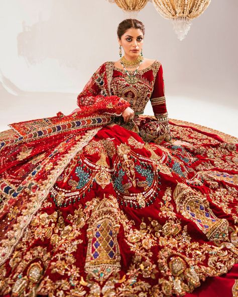 Brat Bridal Dress Pakistani, Pishwas Lehenga, Red Bridal Lehenga Pakistani, Pishwas Pakistani, Bridal Pishwas, Lehenga Pakistani, Tena Durrani, Pakistani Bridal Dress, Embroidered Patterns