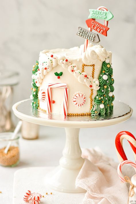 Santa Cake Ideas, Christmas Birthday Cake, Christmas Bakes, Cakes Christmas, Santa Cake, Hungry Eyes, Christmas Themed Cake, Dream Birthday, Christmas Cake Designs