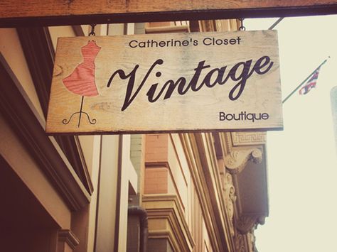 Mall Christmas, Travel Boutique, Shop Front Signs, Vintage Armoire, Cloth Shop, Moving To Hawaii, Vintage Flea Market, Shop Signage, Store Design Boutique