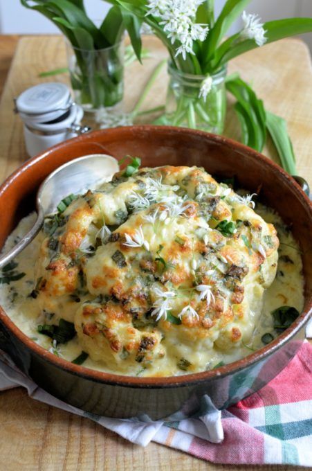 Quick Cheese Sauce, Easy Cheese Sauce Recipe, Roast Cauliflower, Garlic Cauliflower, Family Supper, Whole Roasted Cauliflower, Cheese Sauce Recipe, Seasonal Salad, Cauliflower Cheese