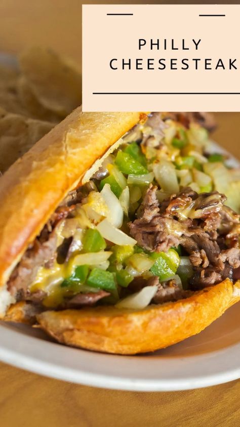 Cheesesteak Rolls, Chicken Cheesesteak Recipe, Philly Cheesesteak Rolls, Philly Cheese Steak Sandwich Recipe, Sandwich Recipes Dinner, Chicken Cheesesteak, Philly Cheese Steak Sandwich, Philly Steak, Cheesesteak Recipe