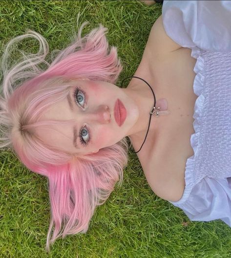 Light Pink Hair Pale Skin, Short Pale Pink Hair, Pale Pink Hair Blonde, Pink Hair Green Eyes, Pale Pink Hair, Light Pink Hair, Girl With Pink Hair, Pastel Pink Hair, Haircuts For Women Over 50