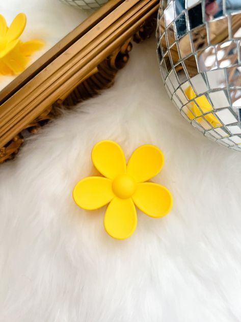 yellow flower hair clip | basics by steph Flower Hair Clip, Flower Hair Clips, Yellow Flower, Flower Hair, All Hair Types, Hair Types, Flowers In Hair, Yellow Flowers, Hair Clip