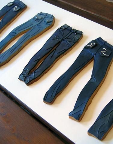 Casue — Delicious Denim Jean Cookies Jean Cookies, Cookie Clothes, Jean Bottoms, Vegan Shortbread, Shoe Cookies, Date Cookies, Denim Party, Christmas Shortbread, Denim And Diamonds