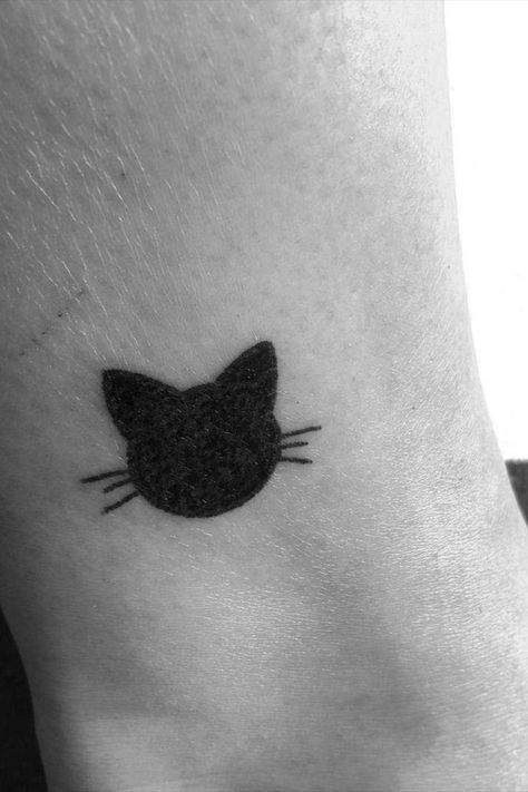 Cats Tattoos, Cats Lovers, Best Cats Tattoos Ideas For Cats Lovers - Tattoos Idea Small Black Cat Tattoo Ideas, Cat Head Tattoo Outline, Black Cat Head Tattoo, Silly Cat Tattoo, Small Tattoo Cover Up Ideas, Small Coverup Tattoo Ideas, Simple Cover Up Tattoos, Small Cat Tattoos, Simple Black Tattoos