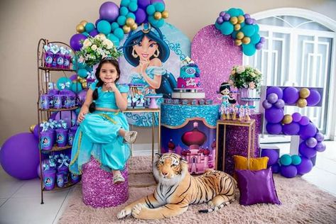 Princess Jasmine Themed Birthday Party, Jasmine Princess Birthday Party Ideas, Jasmine Birthday Theme, Disney Princess Birthday Party Cake, Jasmine Birthday Party Ideas, Jasmine Cake, Princess Jasmine Party, Aladdin Birthday Party, Princess Jasmine Birthday Party